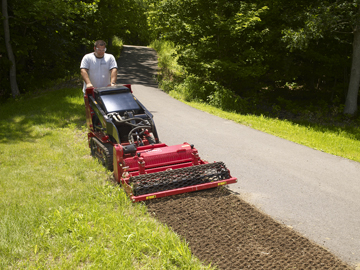 Toro Dingo 525 Narrow Track with Soil Cultivator